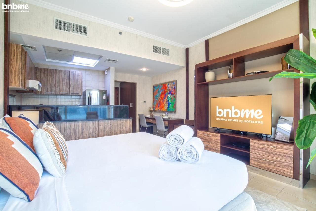 דובאי Bnbmehomes - Spacious Studio In Downtown Near Burj Khalifa - 1703 מראה חיצוני תמונה