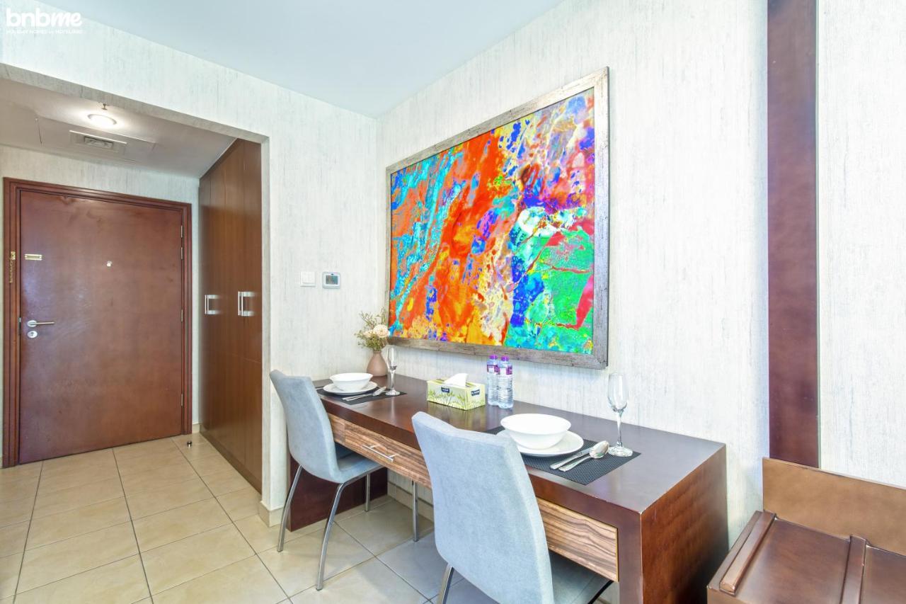 דובאי Bnbmehomes - Spacious Studio In Downtown Near Burj Khalifa - 1703 מראה חיצוני תמונה