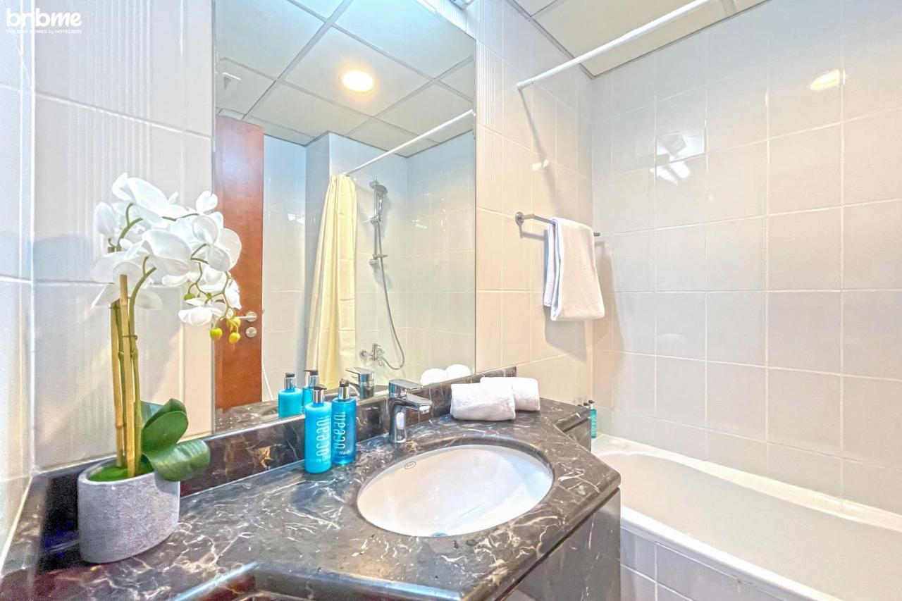 דובאי Bnbmehomes - Spacious Studio In Downtown Near Burj Khalifa - 1703 מראה חיצוני תמונה